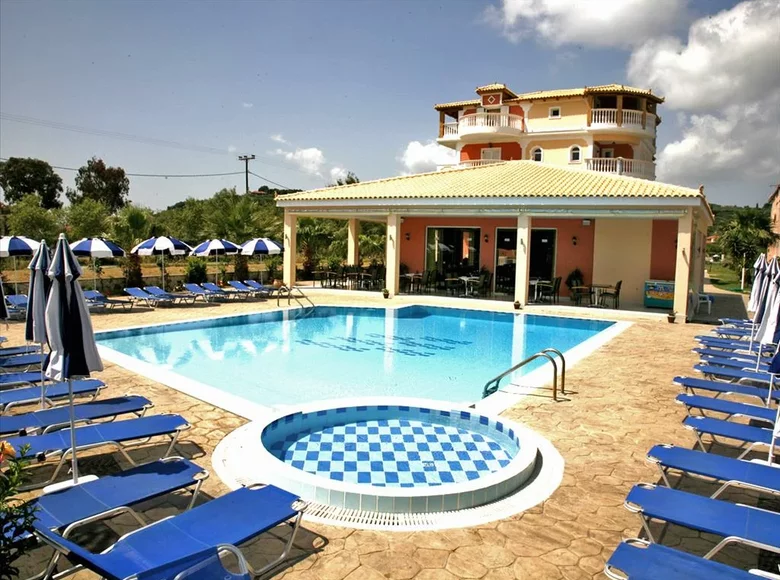 Hotel 1 600 m² Tsilivi, Grecja