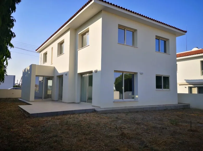 5 bedroom house 225 m² Dali, Cyprus