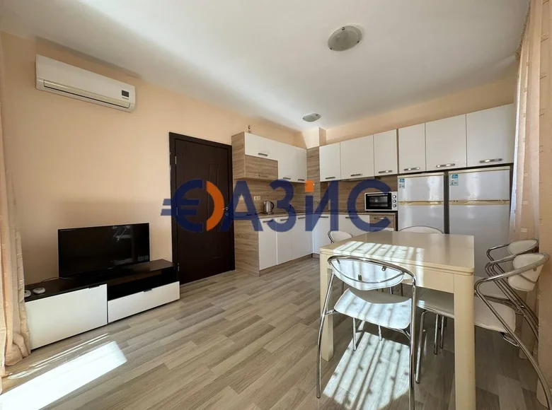 Квартира 4 комнаты 130 м² Равда, Болгария