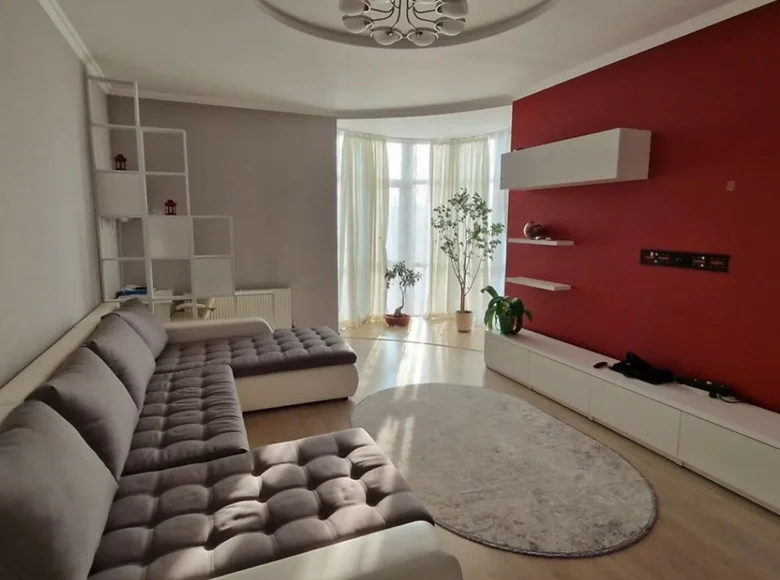 Mieszkanie 2 pokoi 83 m² Odessa, Ukraina