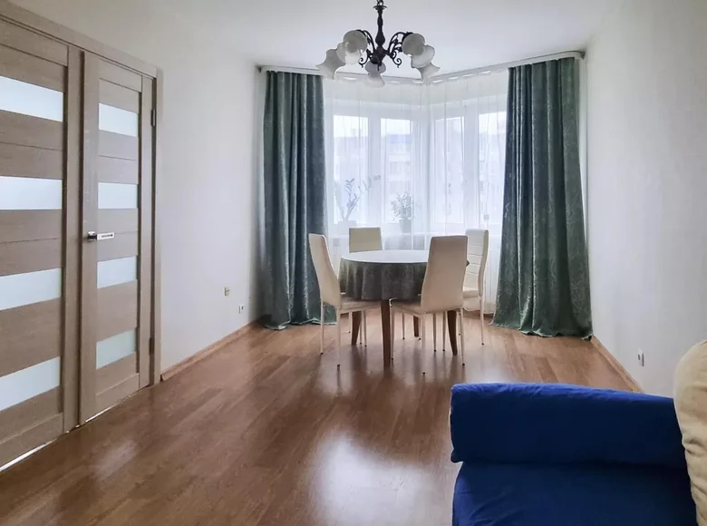 Квартира 3 комнаты 77 м² Минск, Беларусь