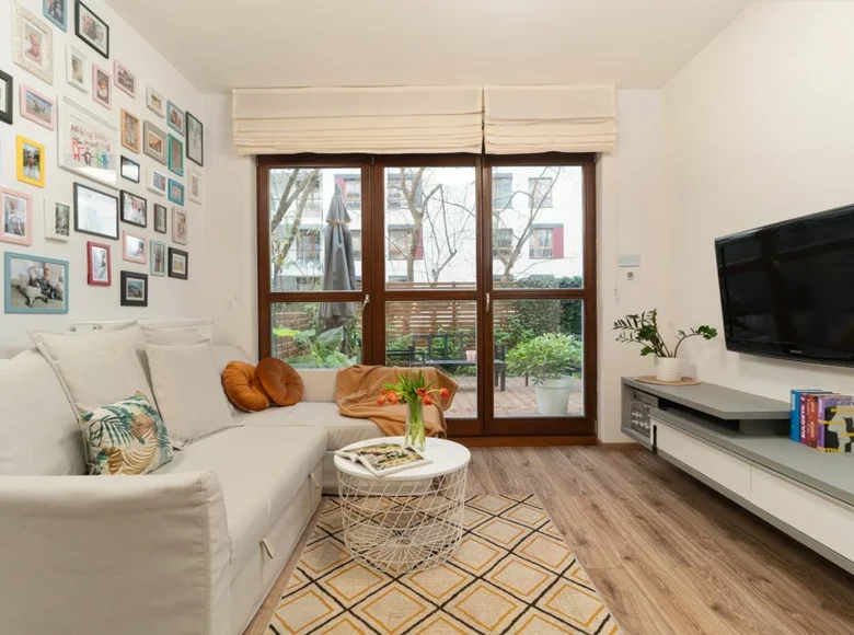 Квартира 3 комнаты 64 м² Варшава, Польша