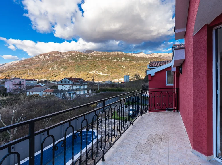 3 bedroom apartment  Lastva Grbaljska, Montenegro