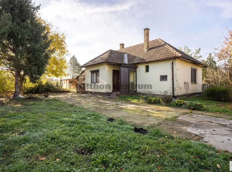 2 room house 81 m² Medina, Hungary