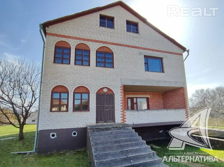 House 258 m² Ciuchinicy, Belarus