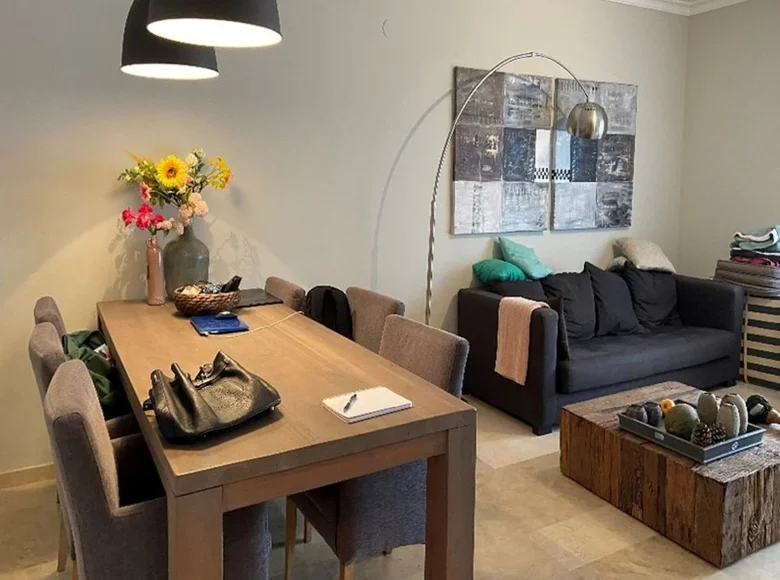 Mieszkanie 3 pokoi 107 m² Estepona, Hiszpania
