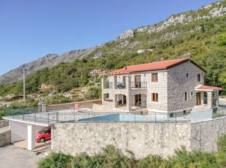 9-Zimmer-Villa 388 m² Petrovac na Moru, Montenegro
