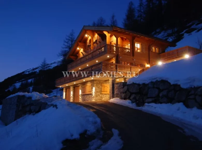 Dom drewniany w stylu górskim 6 pokojów 400 m² Zinal, Szwajcaria
