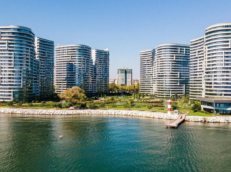 Квартира 2 комнаты 88 м² Бакыркёй, Турция