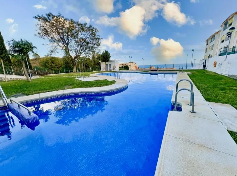 Mieszkanie 3 pokoi 148 m² Fuengirola, Hiszpania