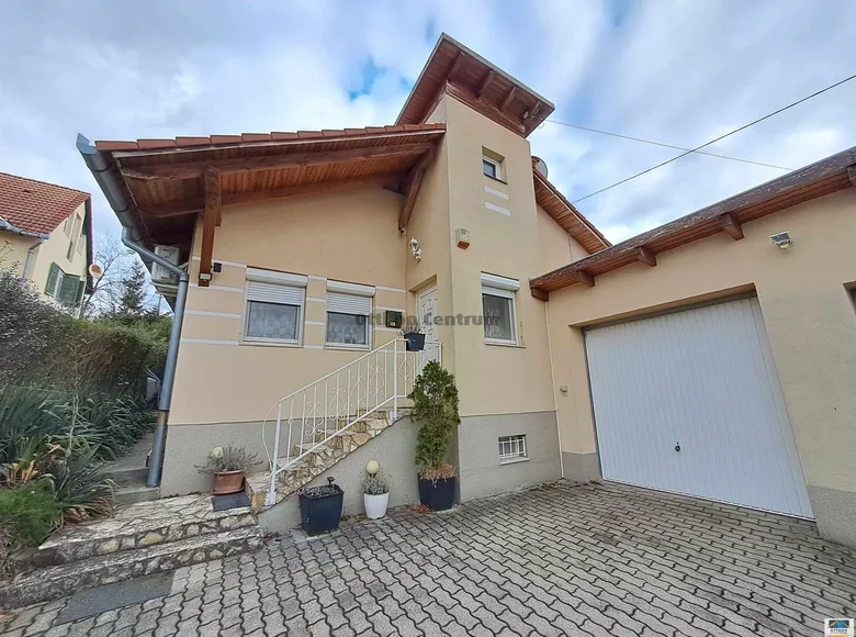 4 room house 189 m² Pecsi jaras, Hungary