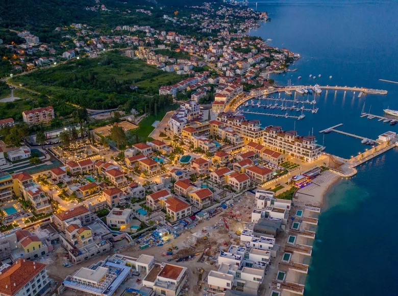 Propiedad comercial 74 m² en Montenegro, Montenegro