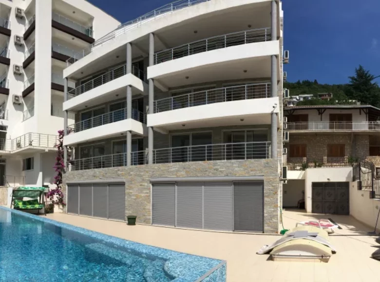 House 924 m² Montenegro, Montenegro
