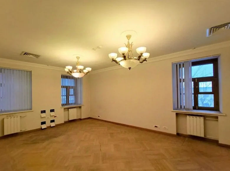 Pomieszczenie biurowe 967 m² Central Administrative Okrug, Rosja