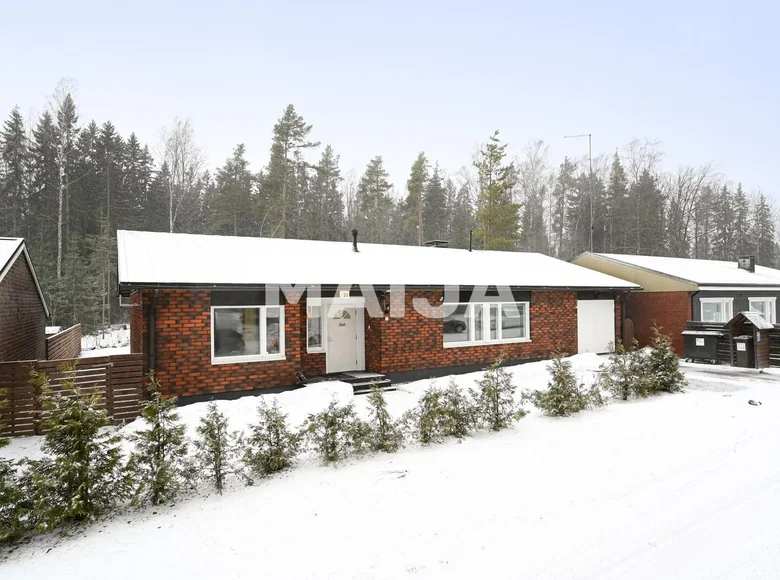 3 bedroom house 128 m² Helsinki sub-region, Finland