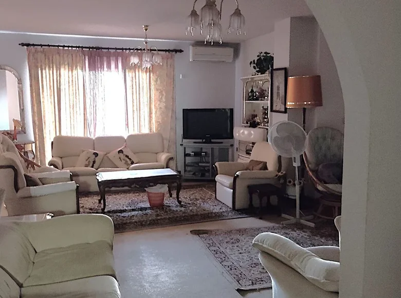 Mieszkanie 4 pokoi 209 m² Fuengirola, Hiszpania