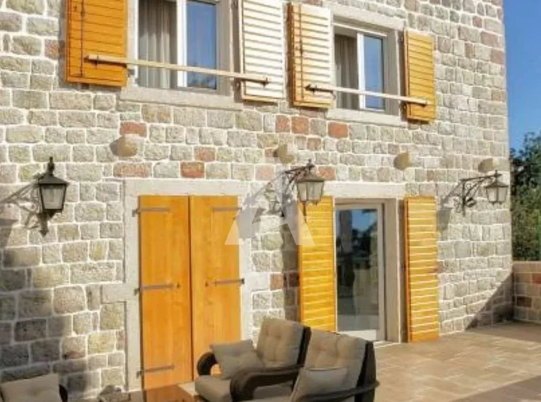 villa de 5 chambres  Rijeka-Rezevici, Monténégro