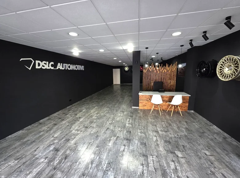 Propriété commerciale 105 m² à Blanes, Espagne