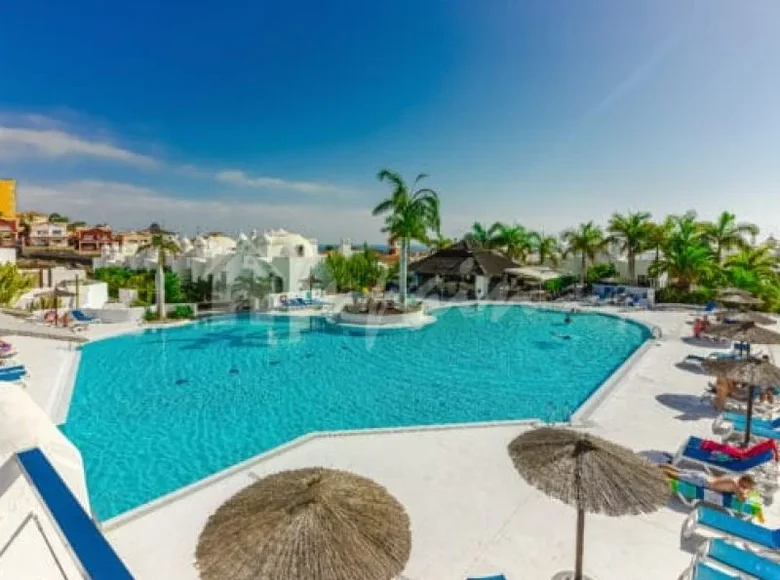 3 bedroom apartment 142 m² Adeje, Spain