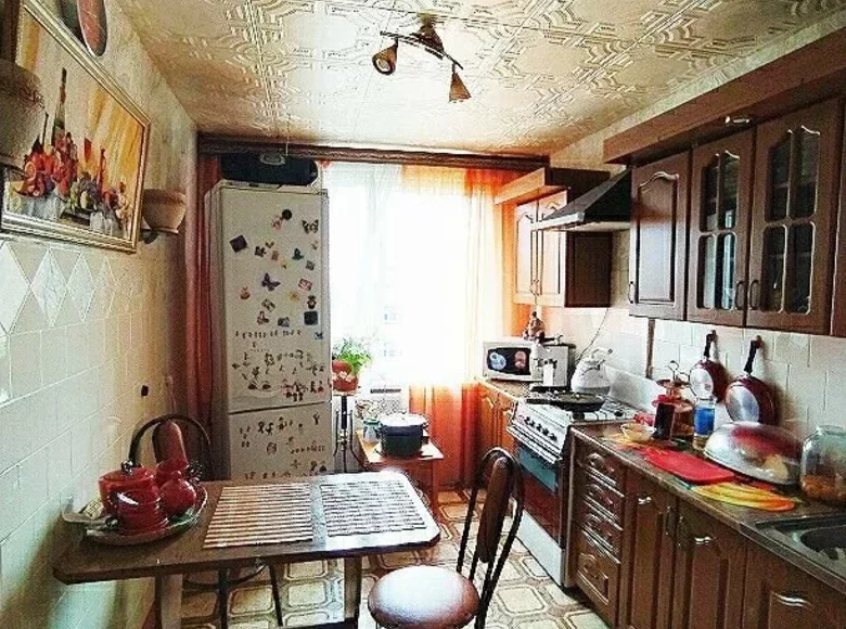 Apartamento 4 habitaciones 76 m² Baran, Bielorrusia