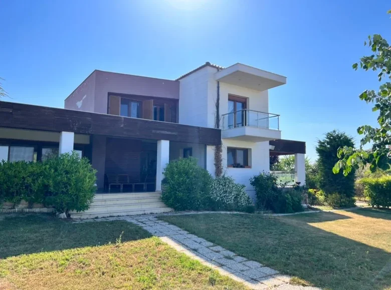 6 bedroom house 310 m² Kardia, Greece