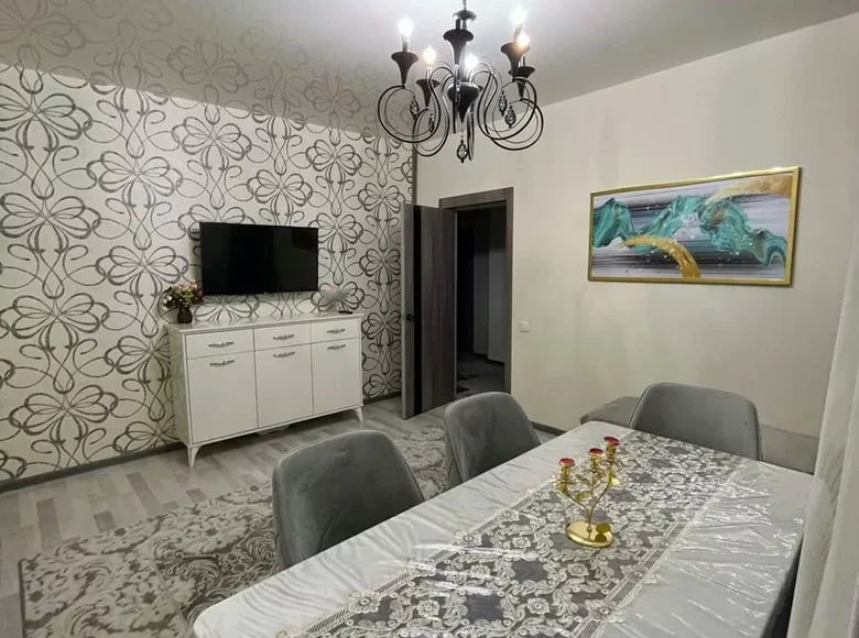 Kvartira 3 xonalar 82 m² Beshkurganda