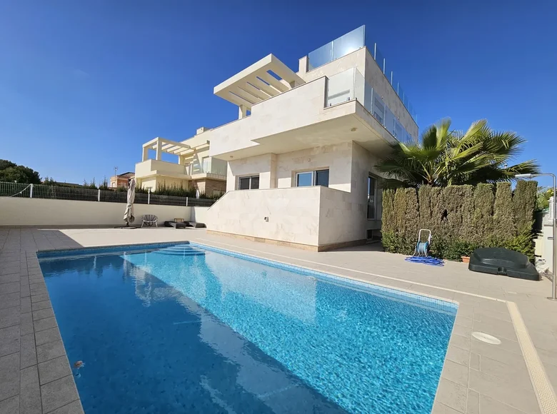 5-Zimmer-Villa 306 m² Orihuela, Spanien