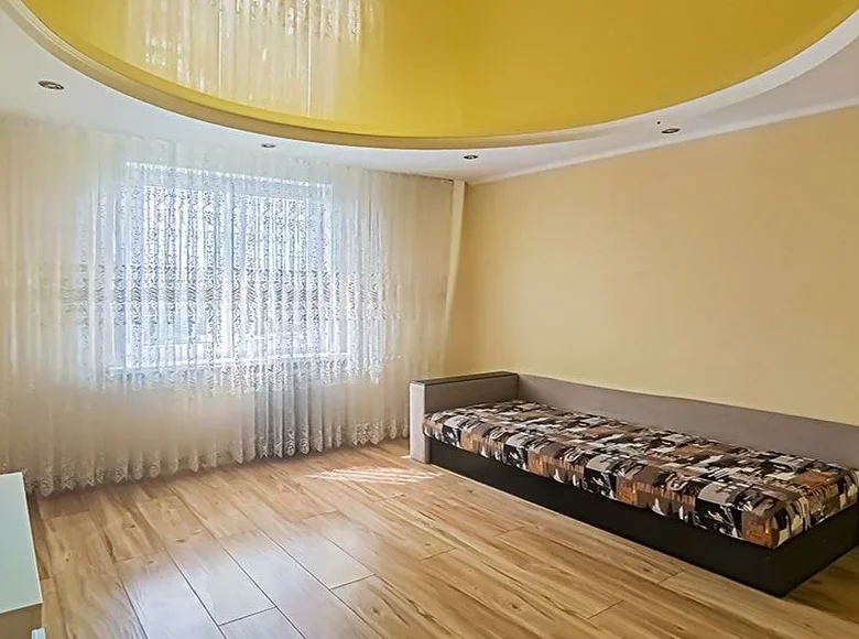 3 room apartment 76 m² Dzyarzhynsk, Belarus