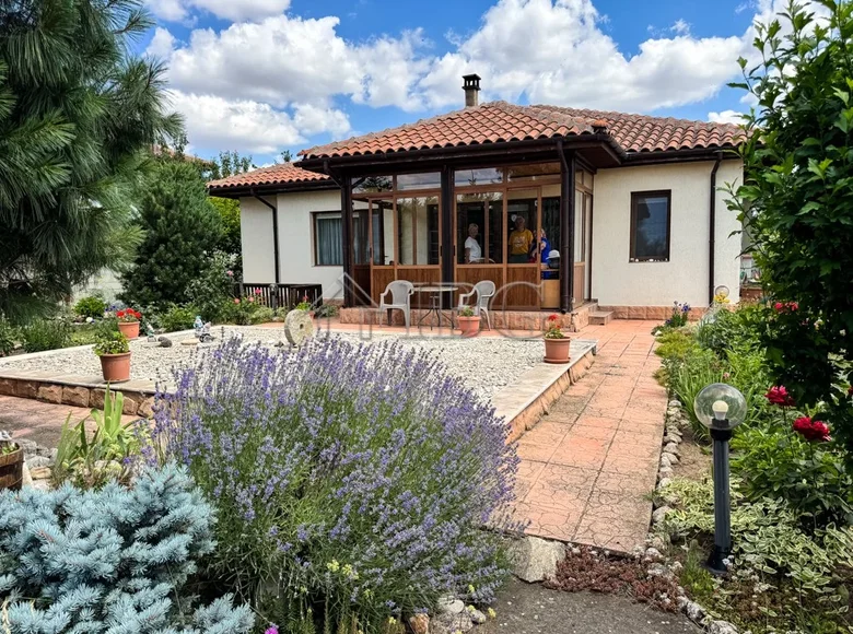 3 bedroom house 140 m² Balchik, Bulgaria