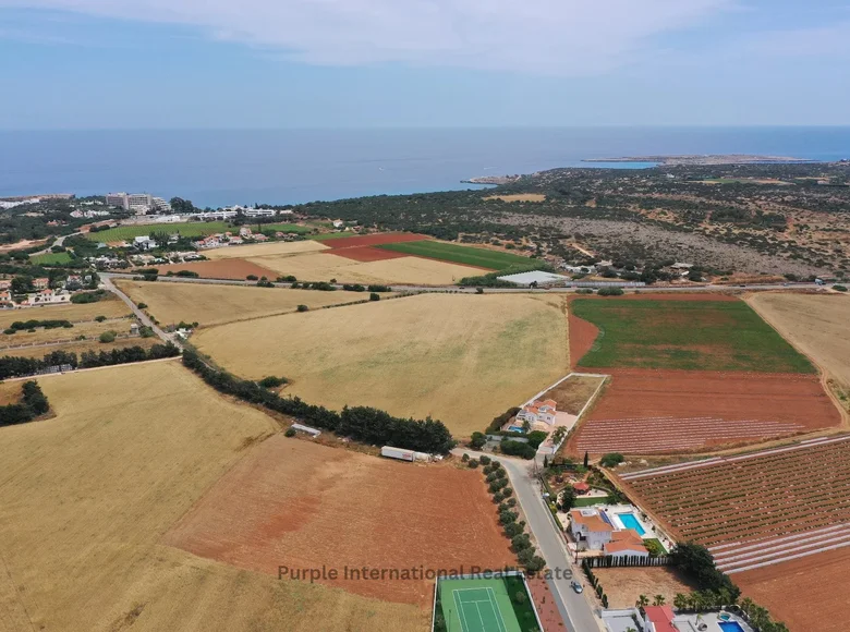 Atterrir  Agía Nápa, Chypre