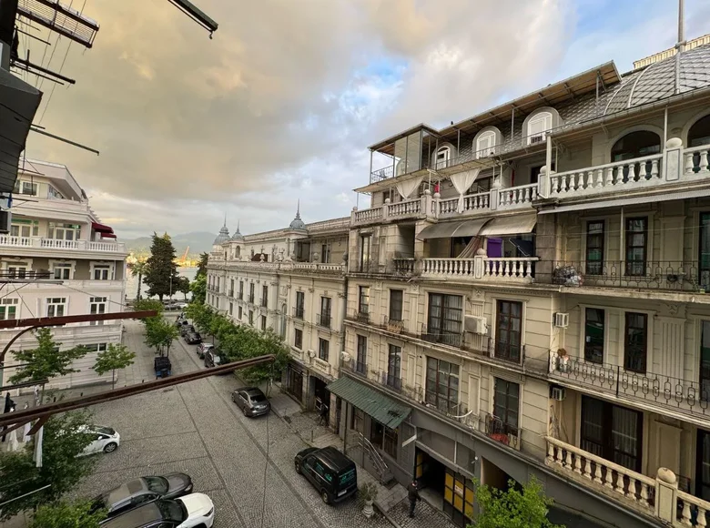 Wohnung 4 zimmer 94 m² Batumi, Georgien