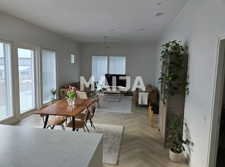 4 bedroom house 103 m² Helsinki sub-region, Finland