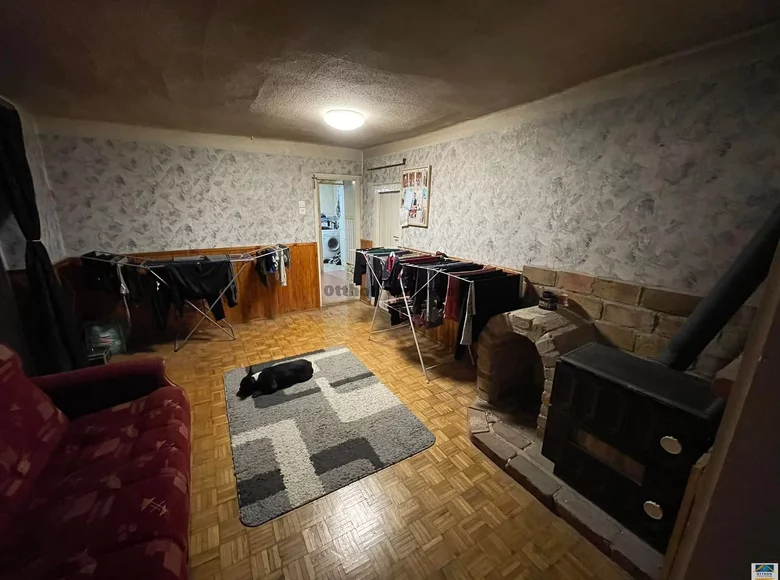 Dom 3 pokoi 80 m² Seregelyes, Węgry