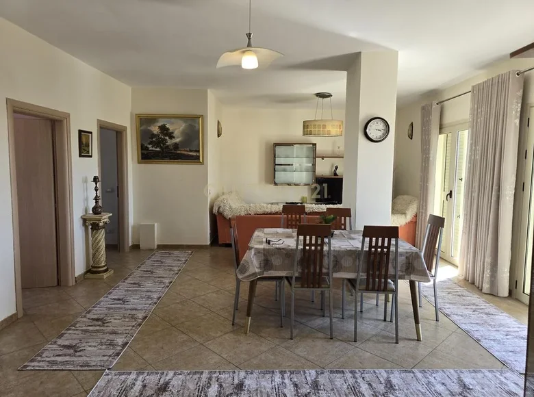 2+1+2 Apartment for Rent with Veranda in Durres! Eon113245