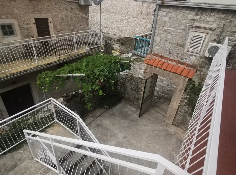 Haus 2 zimmer  Kotor, Montenegro