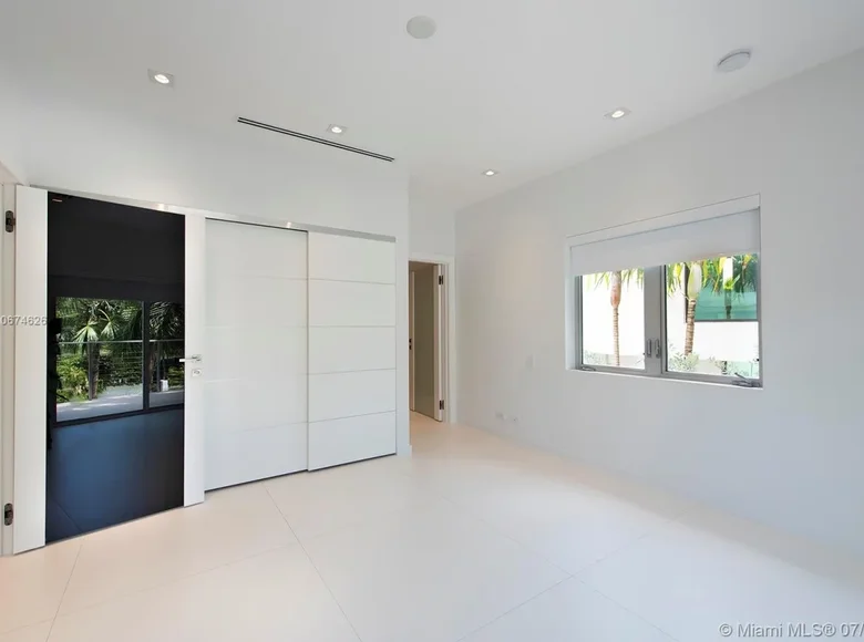 Haus 4 Schlafzimmer 335 m² Miami, Vereinigte Staaten von Amerika