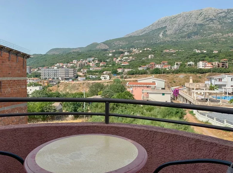 Commercial property 331 m² in Ulcinj, Montenegro