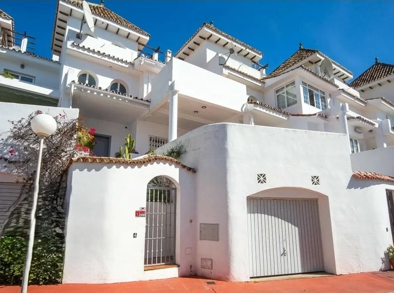 Haus 3 Schlafzimmer 138 m² Manilva, Spanien
