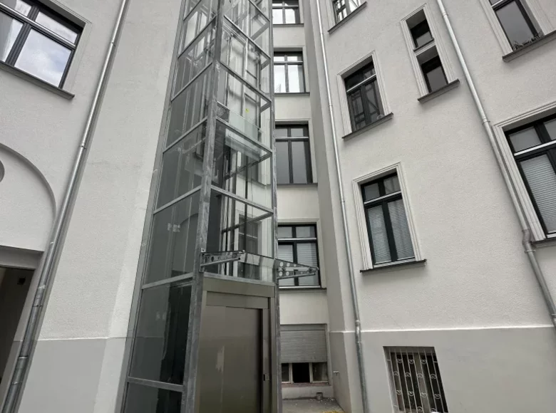 Mieszkanie 2 pokoi 79 m² Berlin, Niemcy