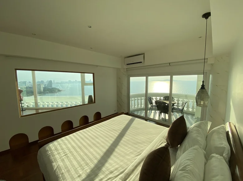 Kondominium 2 Schlafzimmer 175 m² Pattaya, Thailand