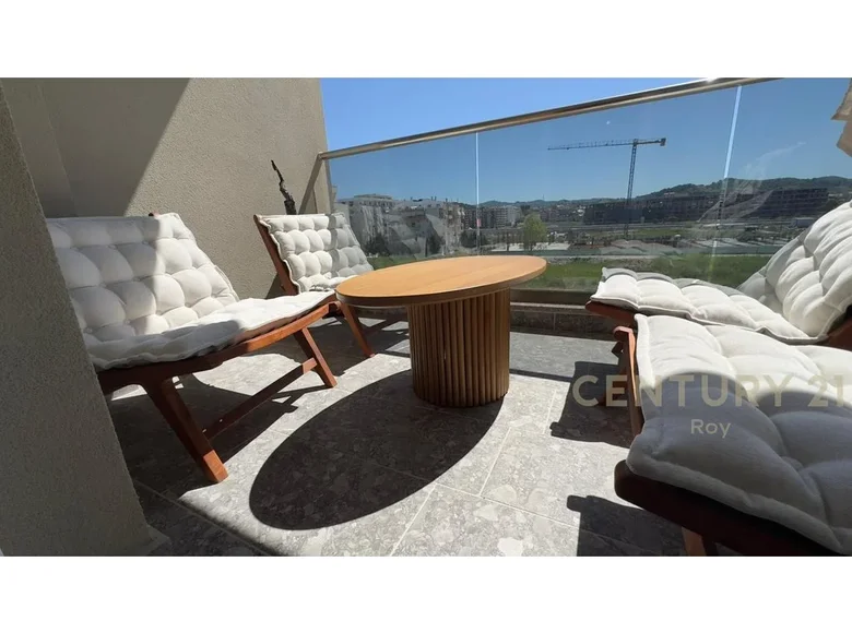 2 bedroom apartment 108 m² Golem, Albania