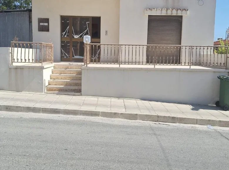 Haus 4 Schlafzimmer 228 m² Agios Athanasios, Cyprus