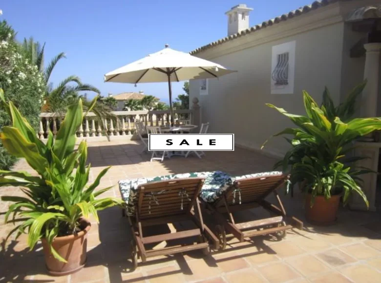 3-Schlafzimmer-Villa 230 m² Finestrat, Spanien