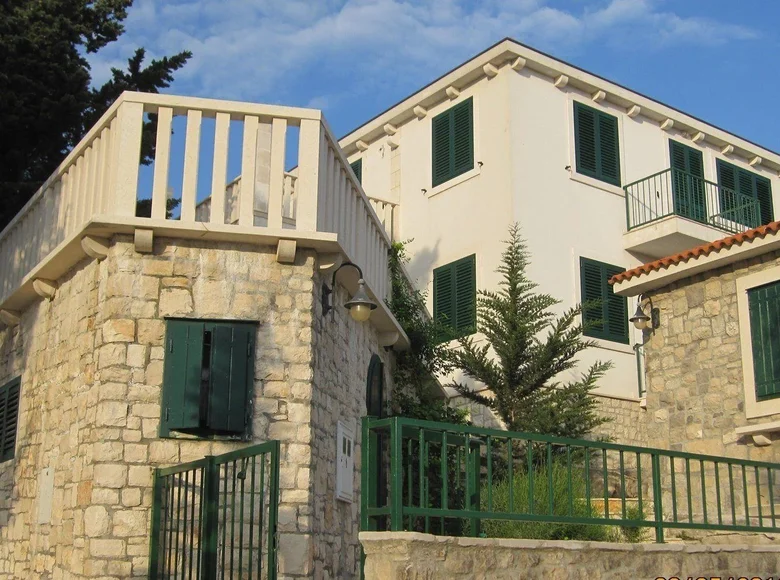 3 bedroom villa 132 m², All countries