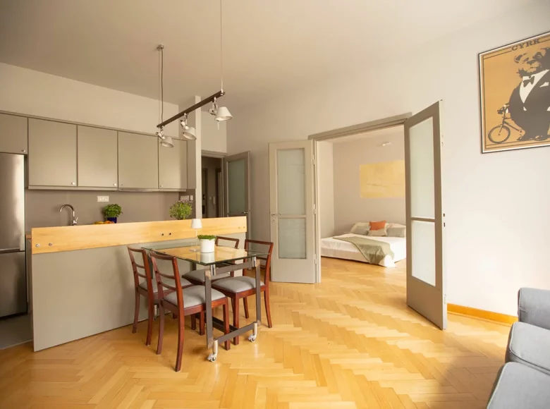 3 room apartment 65 m² in Warsaw, Poland