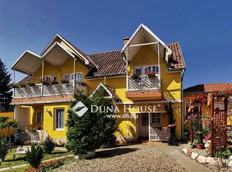 House 350 m² Egri jaras, Hungary