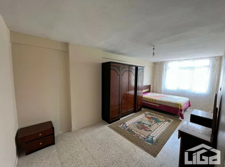 Mieszkanie 3 pokoi 120 m² Erdemli, Turcja