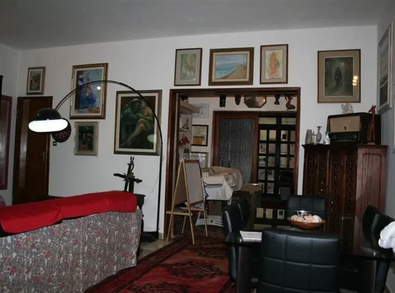 Apartamento 2 habitaciones  Viareggio, Italia