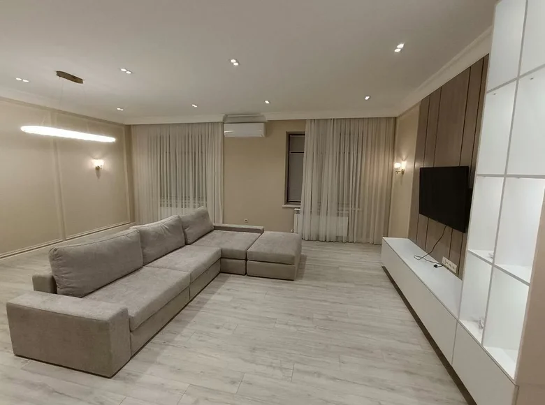 Kvartira 3 xonalar 113 m² Toshkentda