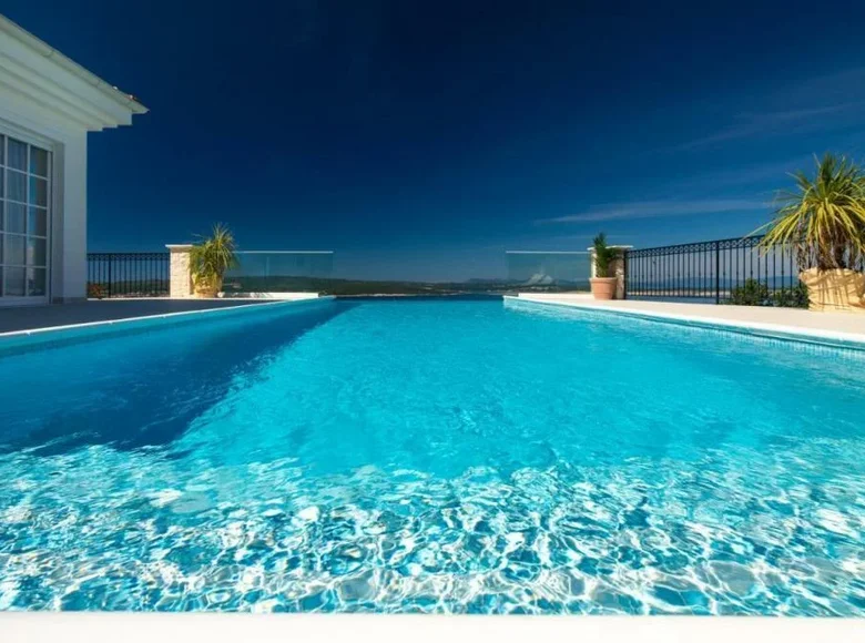 4 bedroom Villa 480 m² Crikvenica, Croatia